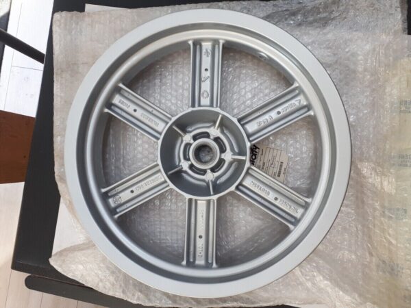 Cerchio ruota posteriore Aprilia grigio