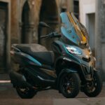 Piaggio MP3 Exclusive-1