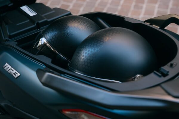 Piaggio MP3 Exclusive-2