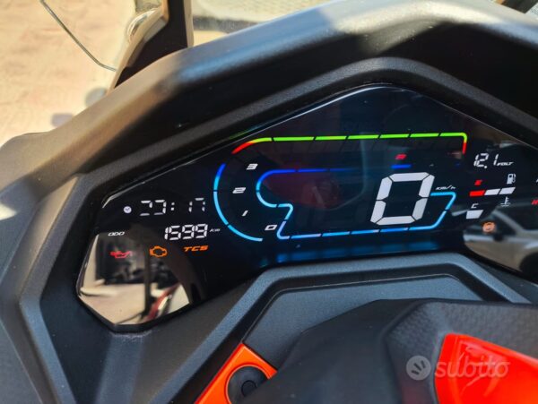 scooter Kymco DTX 360 350i usato-4